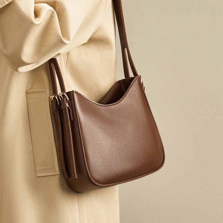 Sleek Modern Handheld Shoulder Bag Bowlift