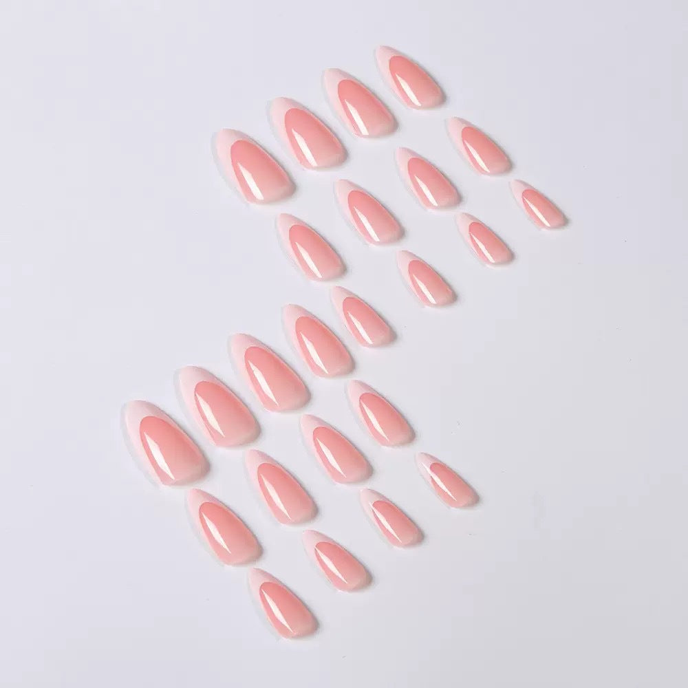 Artificial nail set with elegant French design and gloss effect Bowlift