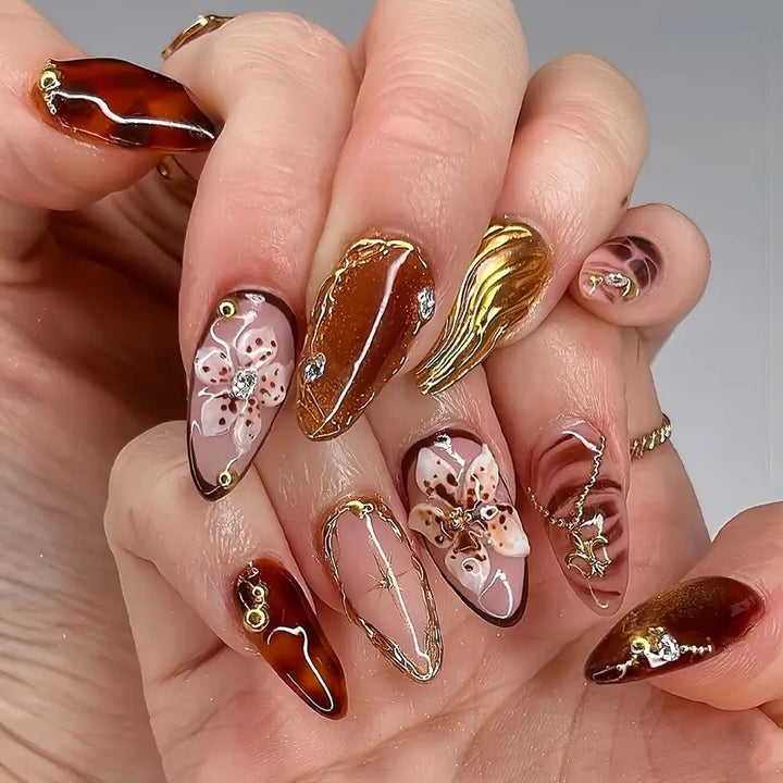 Artistic Floral Design Press-On Nail Set Bowlift