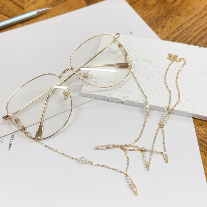 Elegant Pearl Chain Necklace Bowlift