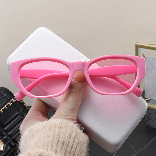 Ladies Cat-Eye Sunglasses with Stylish Frame and UV Protection Bowlift