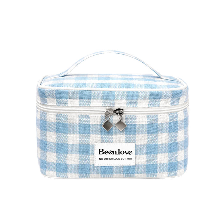 Stylish Checkered Makeup Case Bowlift