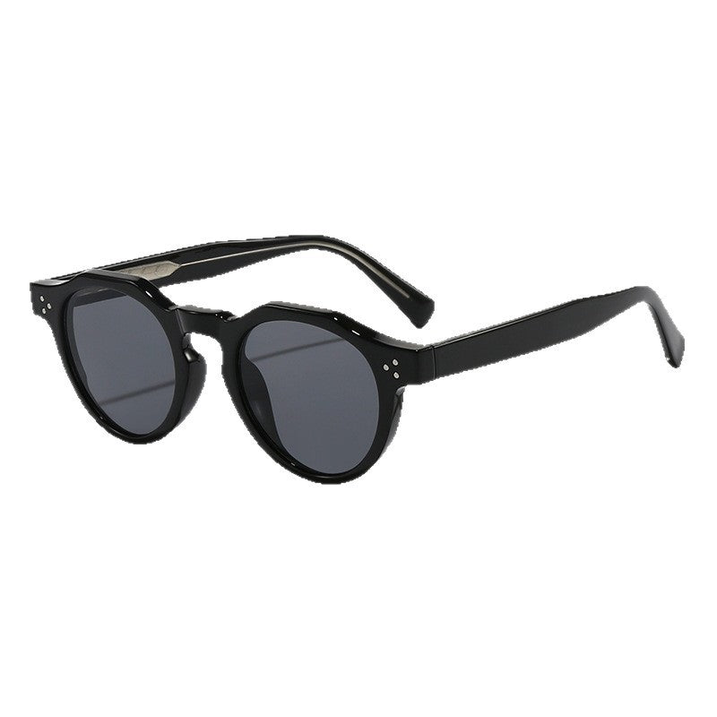 Ladies fashionable sunglasses in unique retro style Bowlift