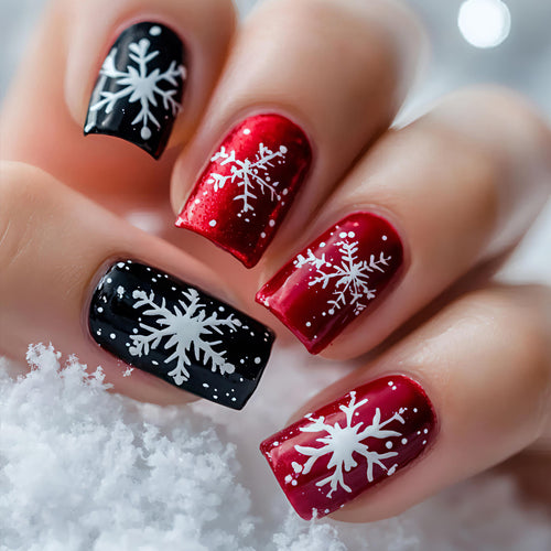 Artificial nails with winter snowflake design Bowlift