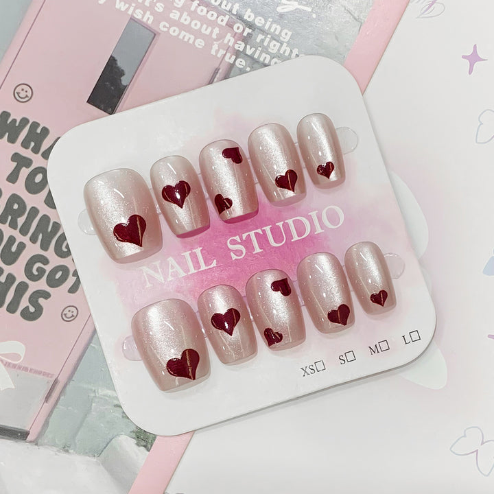 Artificial nail tips with heart design Bowlift