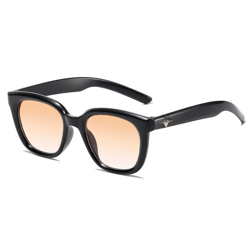 Fashionable Oversized Sunglasses Bowlift