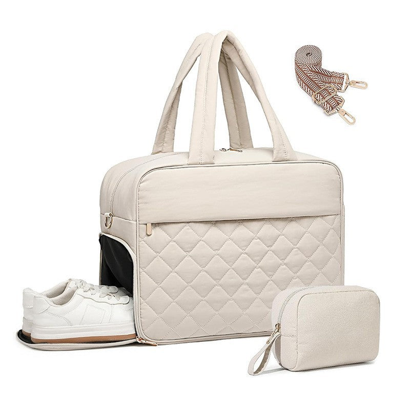 Multifunctional sports and travel bag with separate shoe and cosmetic pouch Bowlift