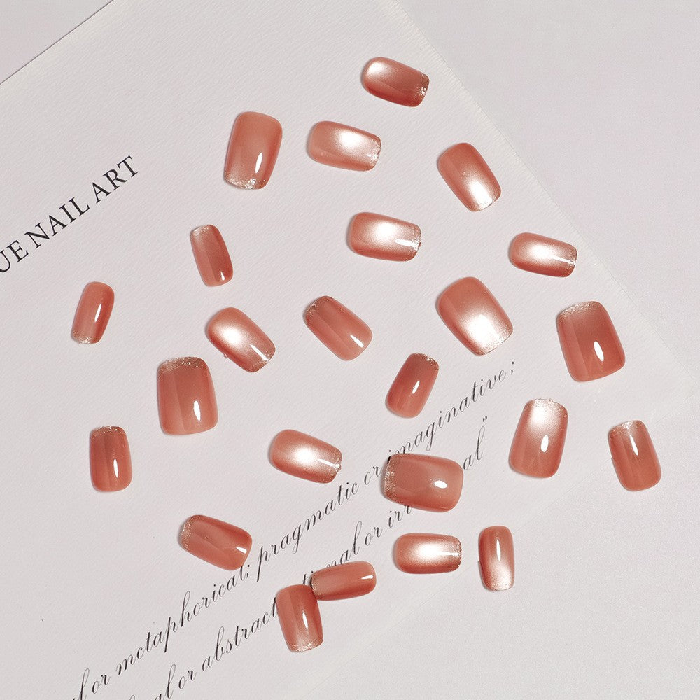 Shimmering Ombre Press-On Nail Set Bowlift