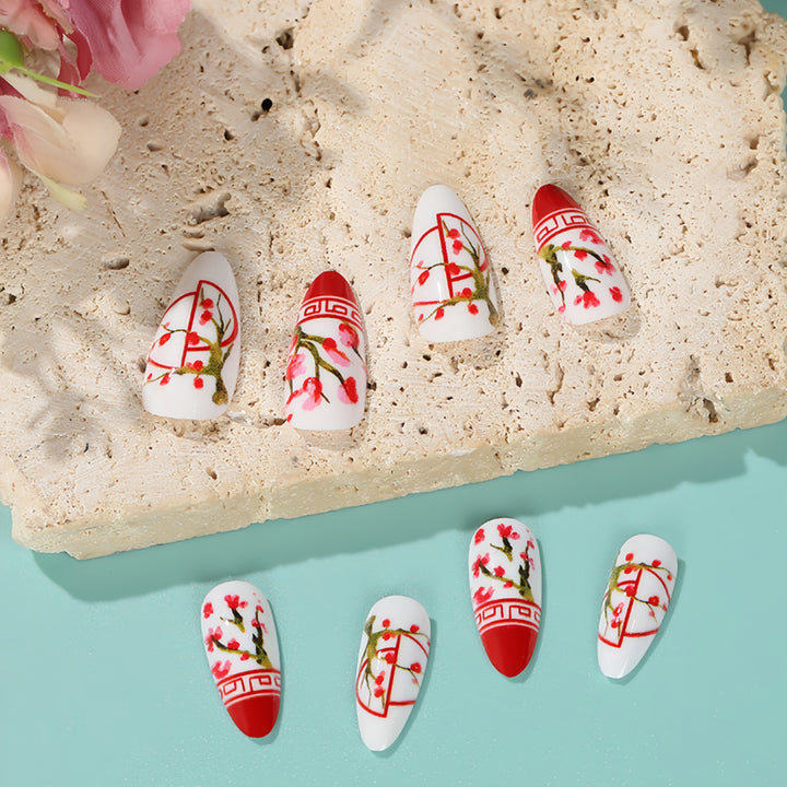 Artificial nails with floral accents Bowlift