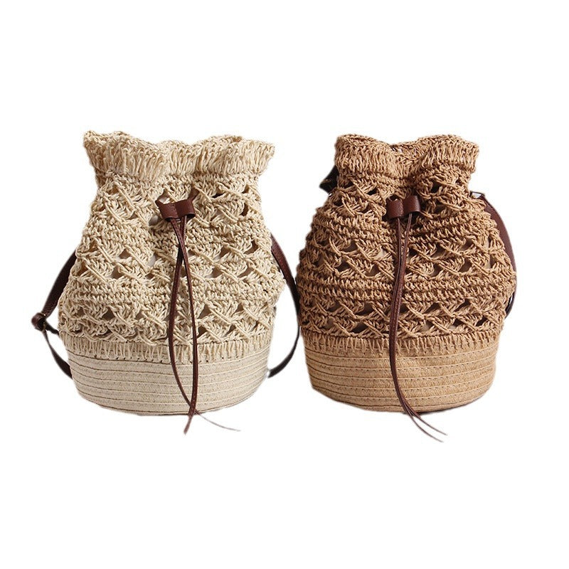 Handmade straw bag with leather accents Bowlift