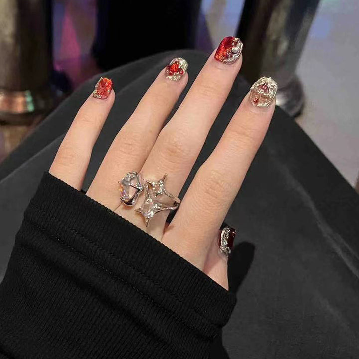 Glamorous Press-On Nail Set with Rhinestone Accents Bowlift
