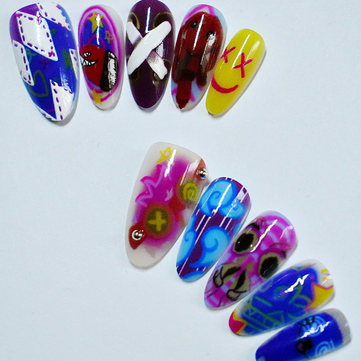 Artistic Kiss-Themed Press-On Nail Art Bowlift