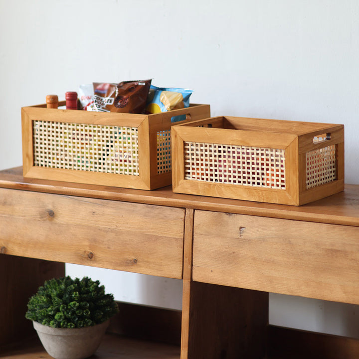 Storage basket made of natural wood Bowlift