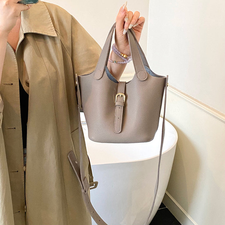 Elegant Structured Tote Bag Bowlift