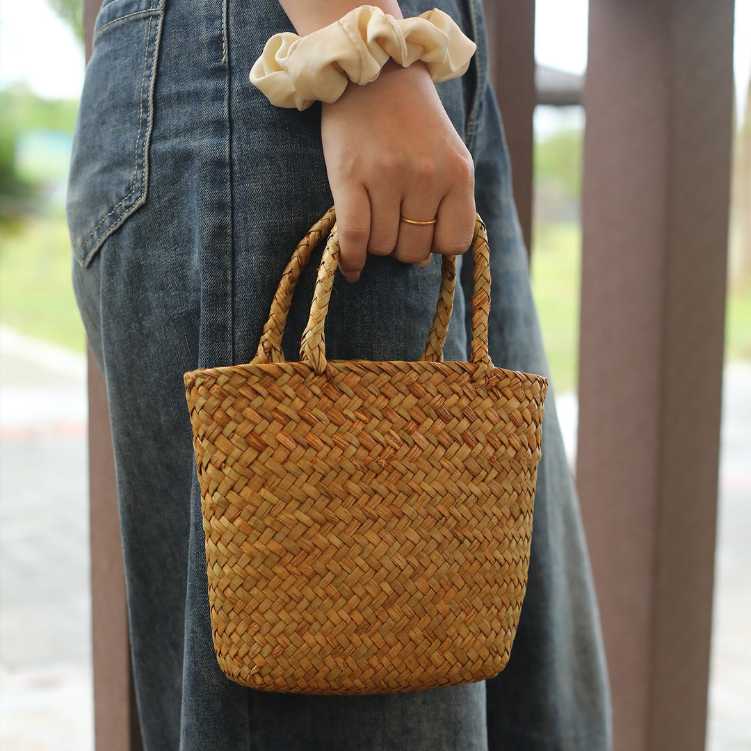Unisex Handwoven Shopping Basket Bowlift