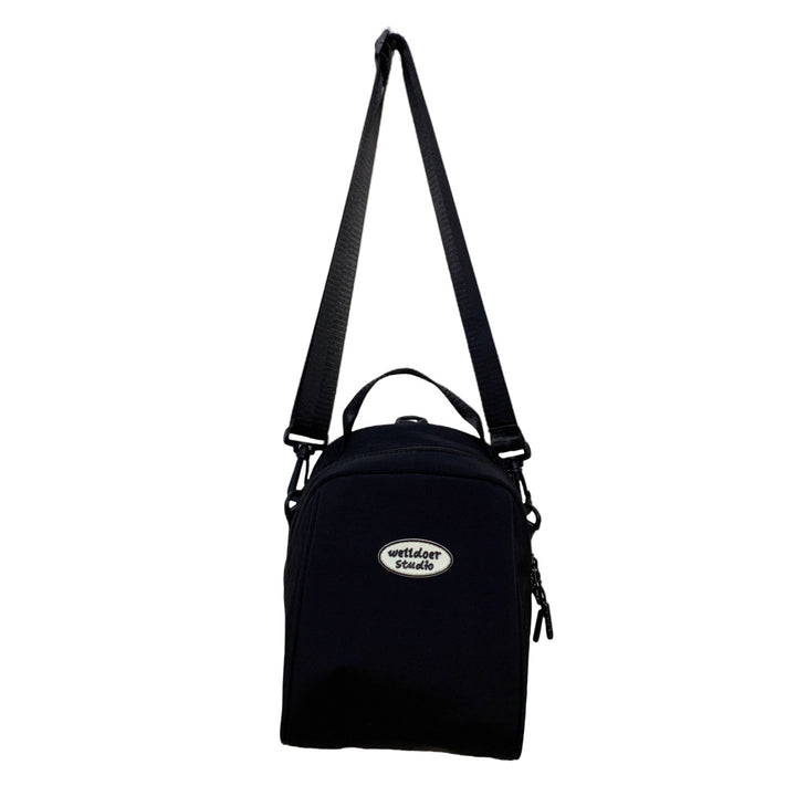 Compact Shoulder Bag With Insulated Interior Compartment Bowlift