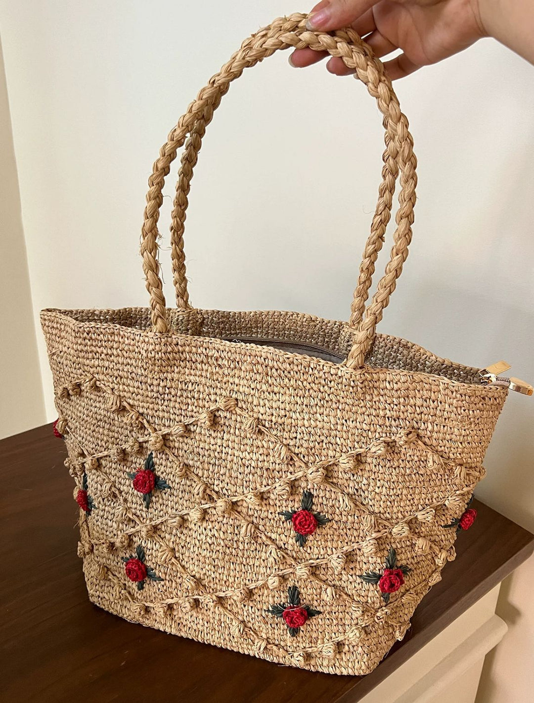 Handmade basket bag with braided handle Bowlift