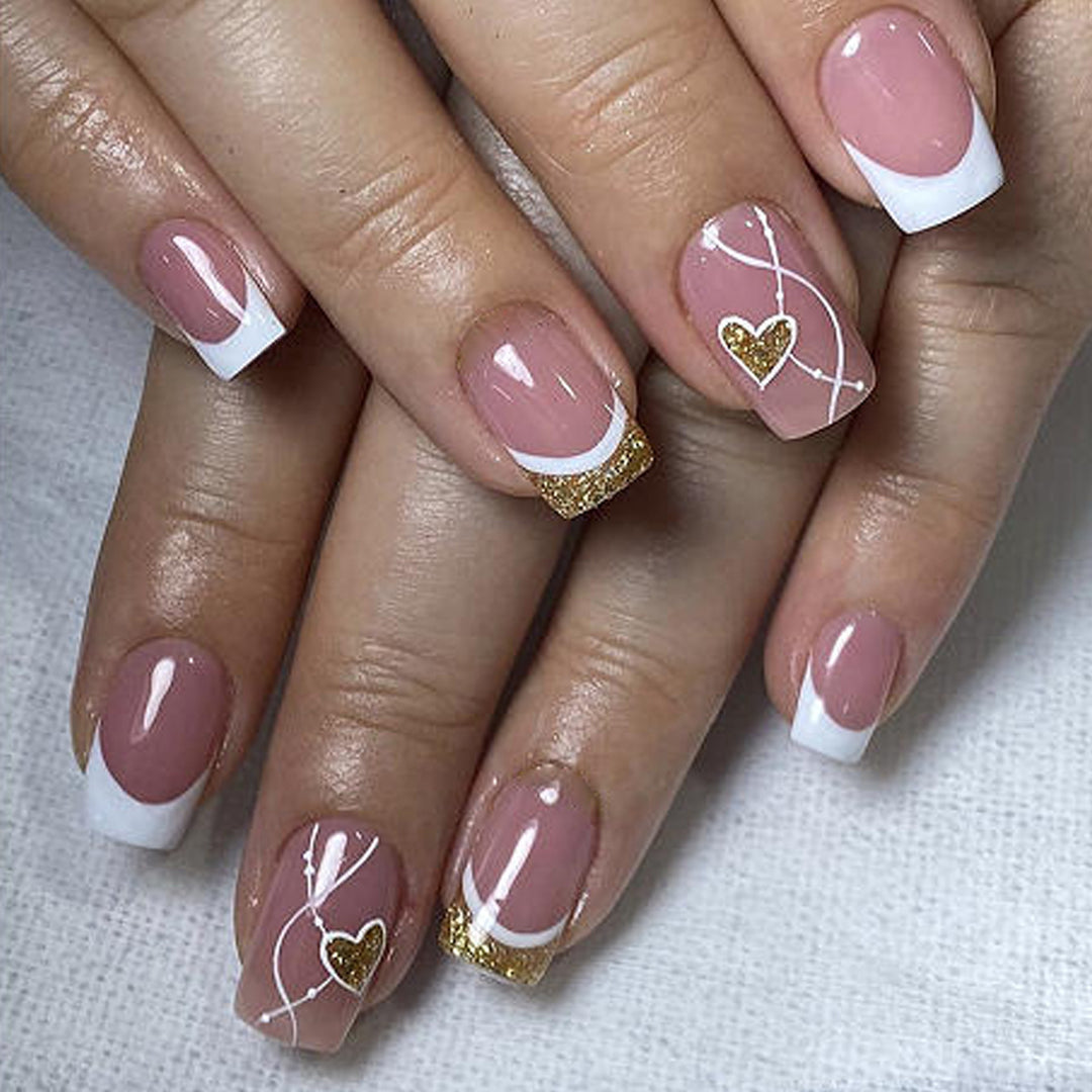 Elegant Heart-Accent Nail Art Extensions Bowlift