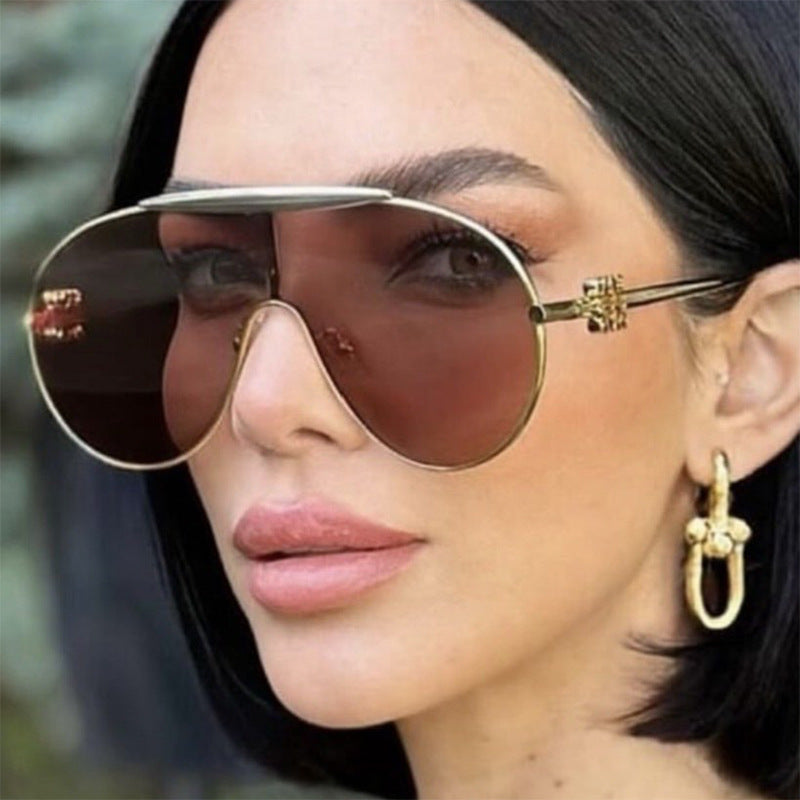Women sporty Shield sunglasses Bowlift