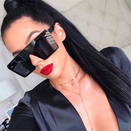 Women’s Fashion Rectangular Sunglasses in Urban Design Bowlift