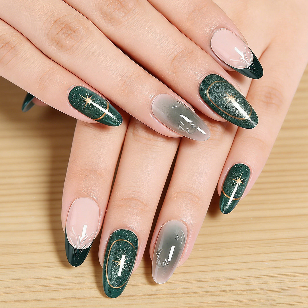 Artificial nails with luxurious metallic and glitter details Bowlift