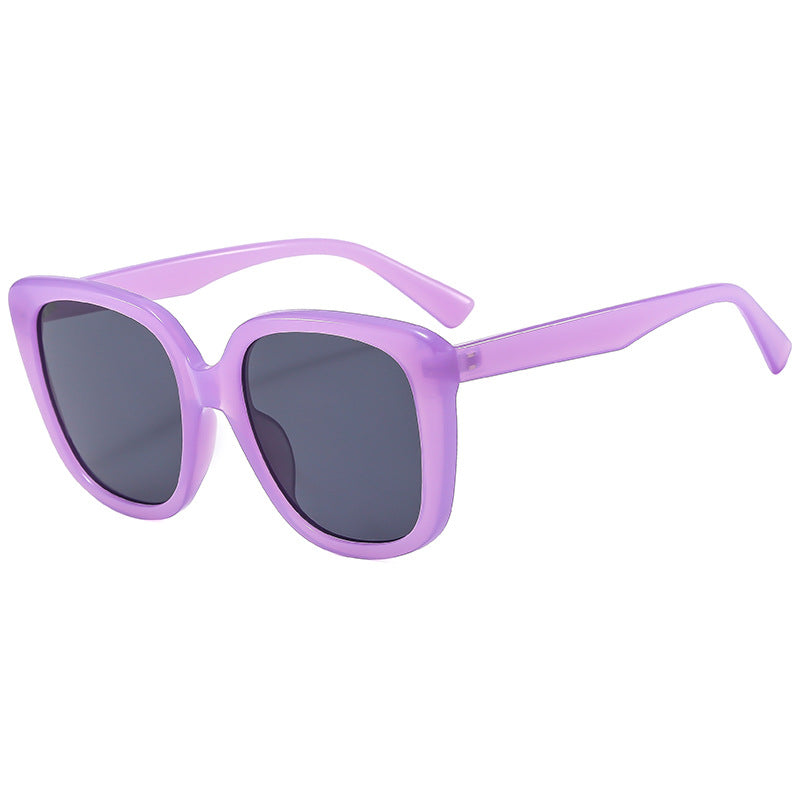 Women stylish sunglasses in fashionable design Bowlift