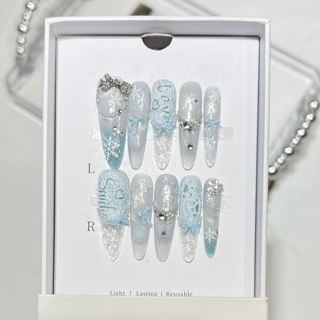 Decorative Rhinestone-Embellished Stiletto Nails Bowlift