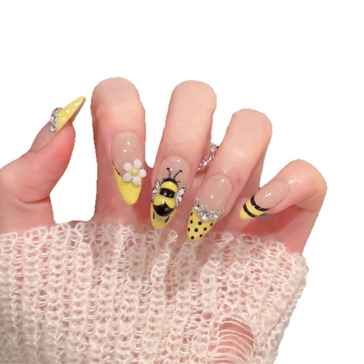 Artistic Bee-Themed Press-On Nail Set Bowlift