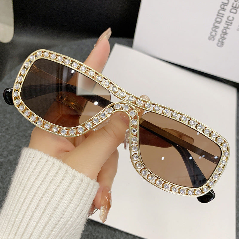 Ladies Glamorous Sunglasses with Sparkling Crystal Accents Bowlift
