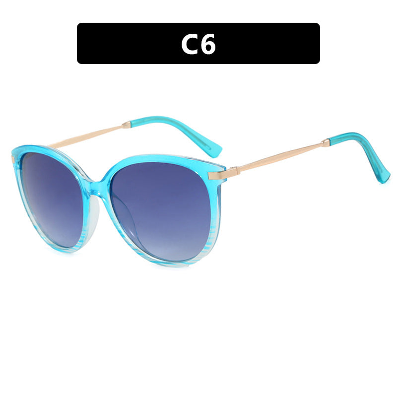 Women's sunglasses in trendy cat-eye design with lightweight frame and UV protection Bowlift