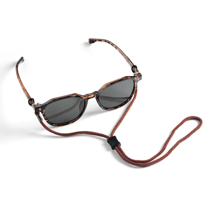 Adjustable Eyewear Retainer Bowlift