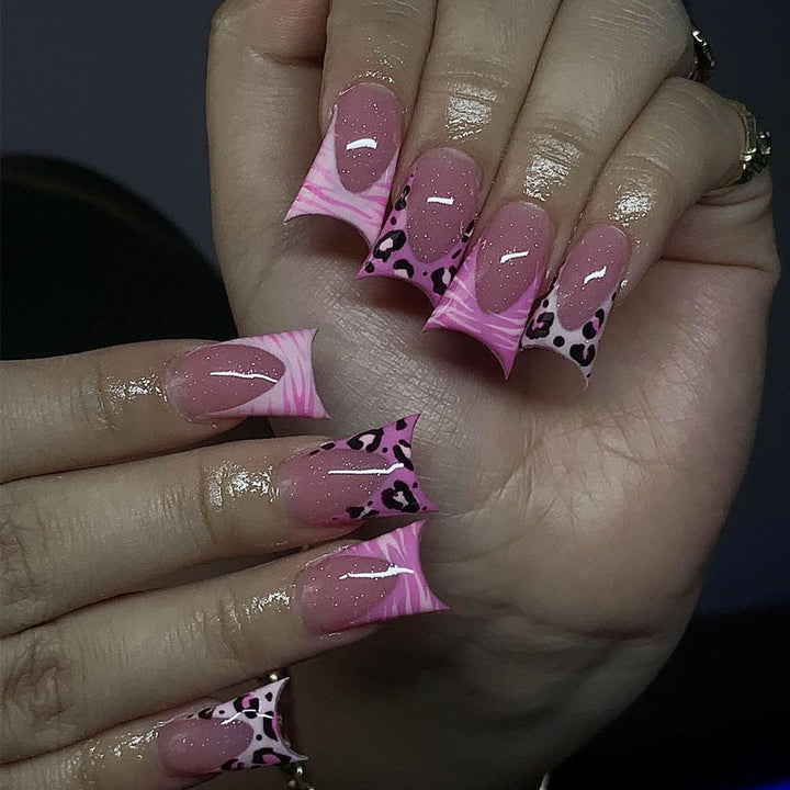 Artistic Leopard Print Stiletto Nail Extensions Bowlift
