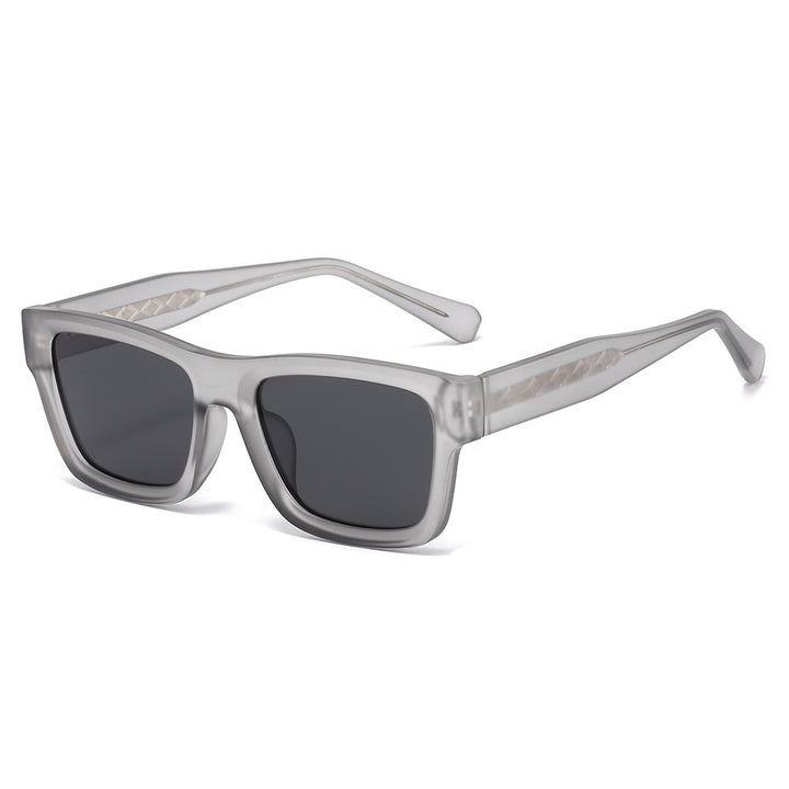Women's sunglasses in an urban, angular design with metallic accents Bowlift