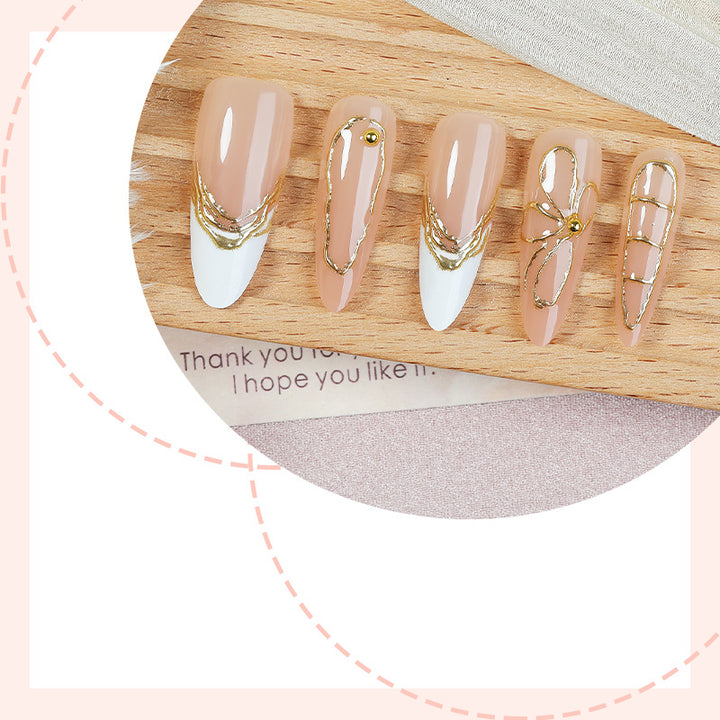 Artificial nail set with elegant floral golden accent Bowlift