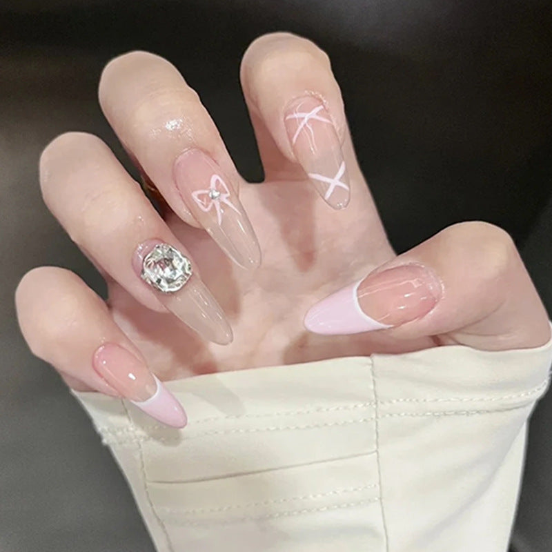 Artificial nail set with elegant design and dreamy 3D applications Bowlift