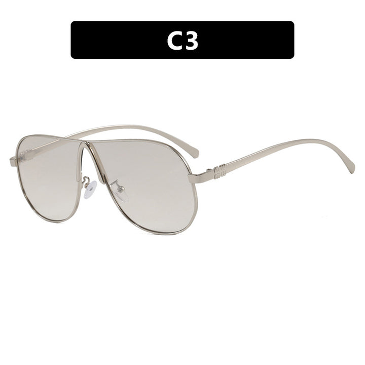 Women oversized sunglasses with modern design Bowlift