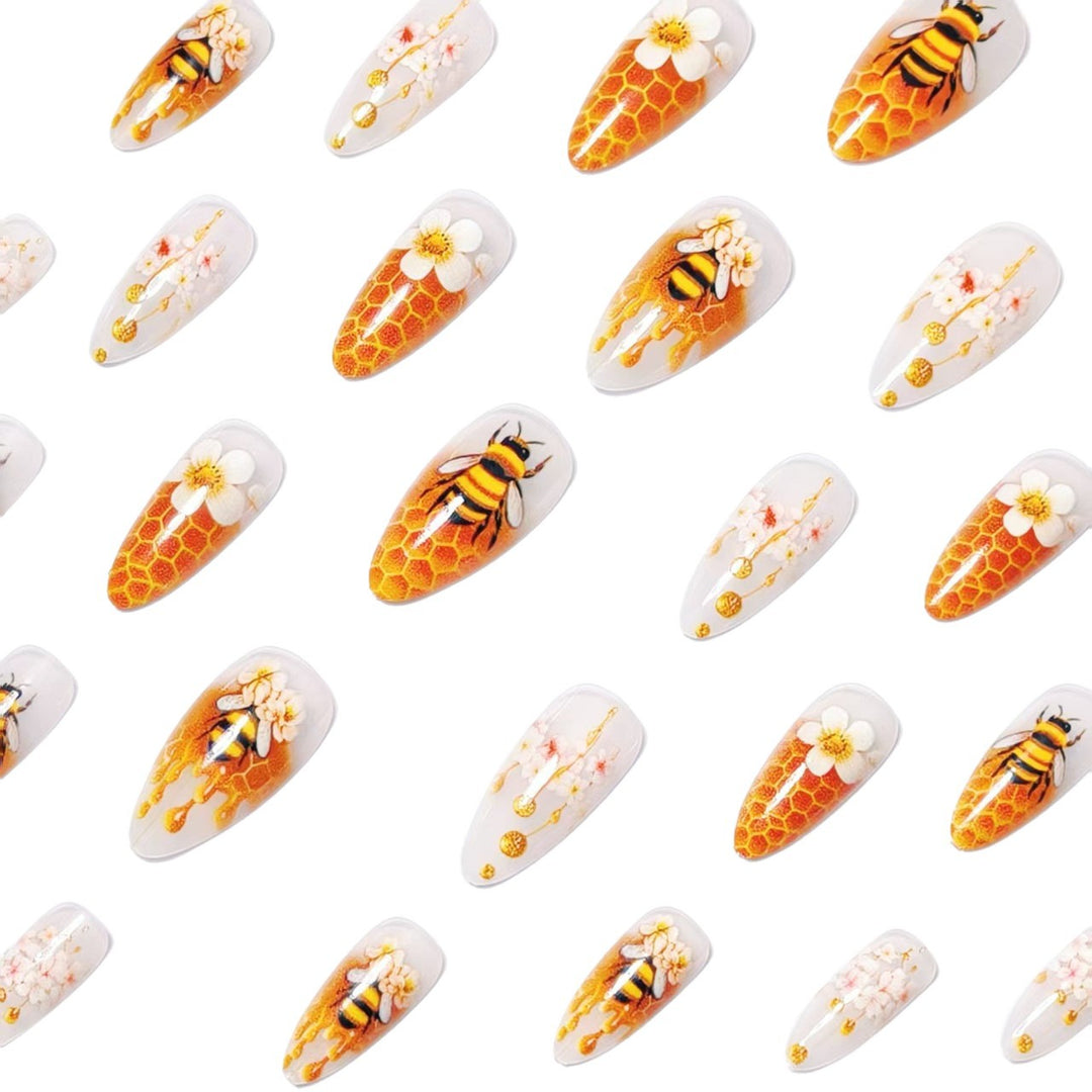 Artificial nails with honeycomb design Bowlift