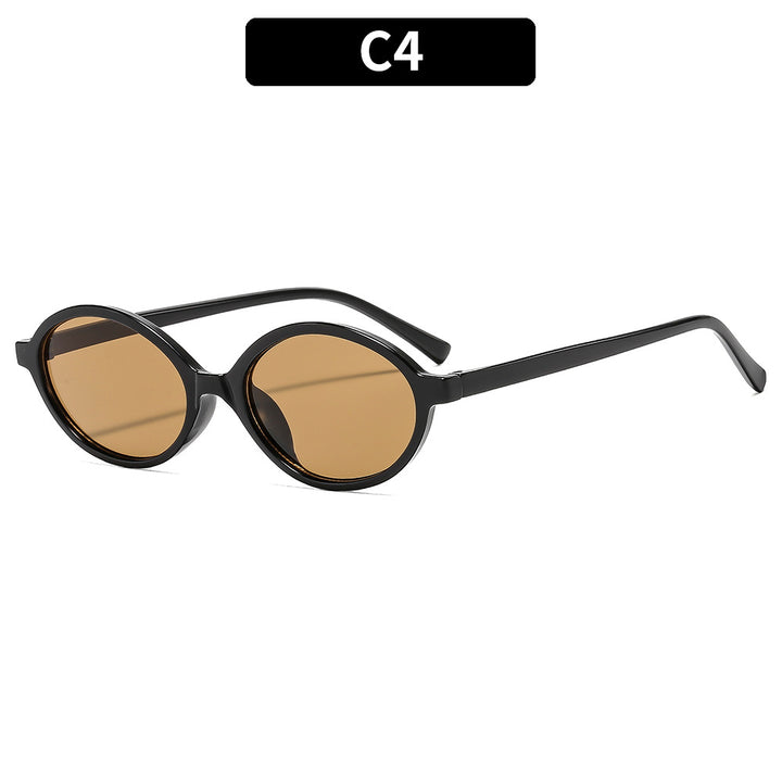 Retro-Inspired Oversized Sunglasses