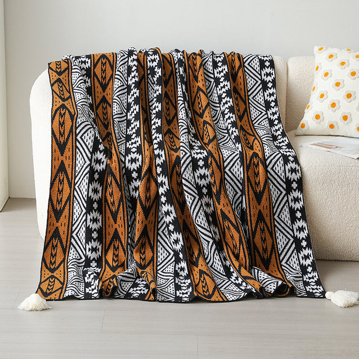 Women's decorative bedspread made of high-quality microfiber with unique design Bowlift
