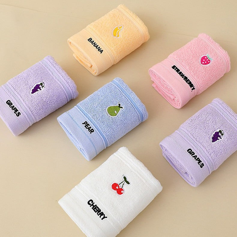 Ladies cotton towel with fresh pear motif Bowlift