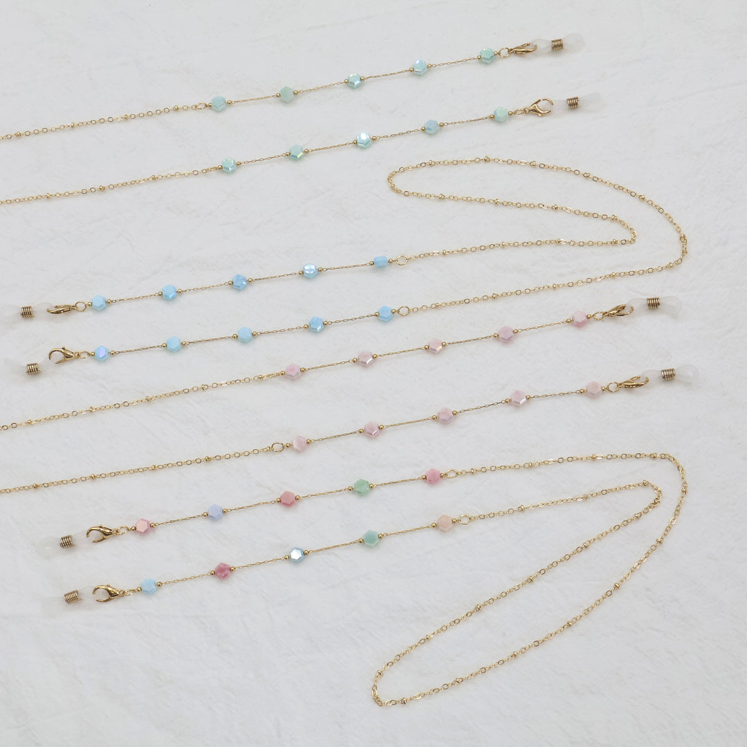 Elegant Gold Chain Necklace with Gemstones Bowlift