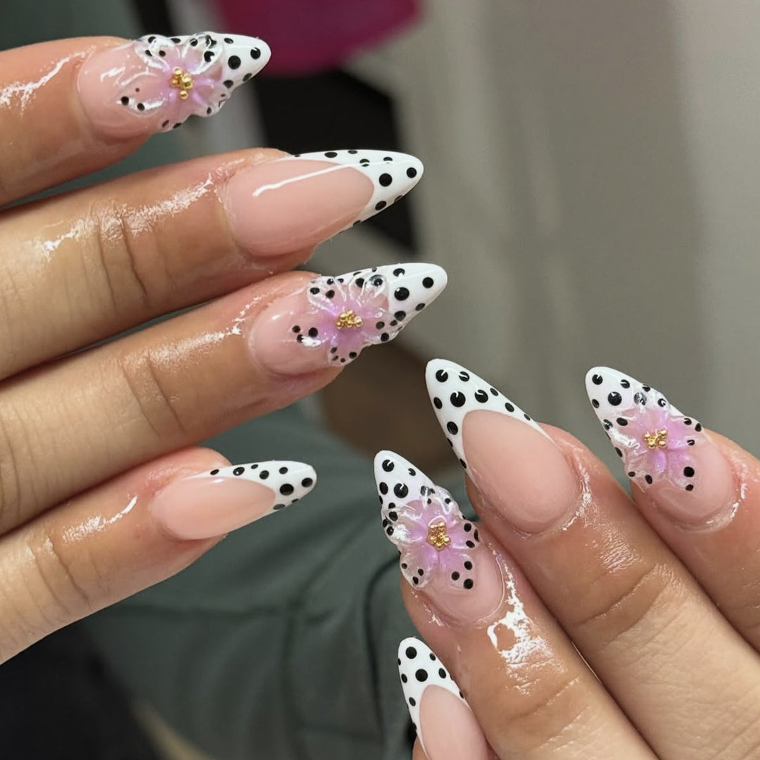 Elegant Floral Design Stiletto Nail Art Extensions Bowlift