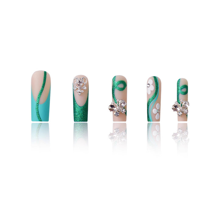 Glamorous Decorative Nail Art Bowlift