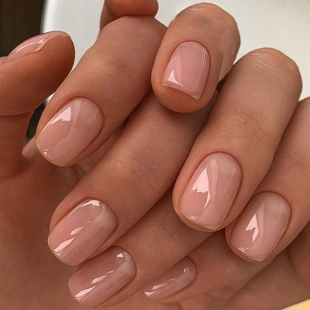 Acrylic nail set with elegant, natural finish Bowlift