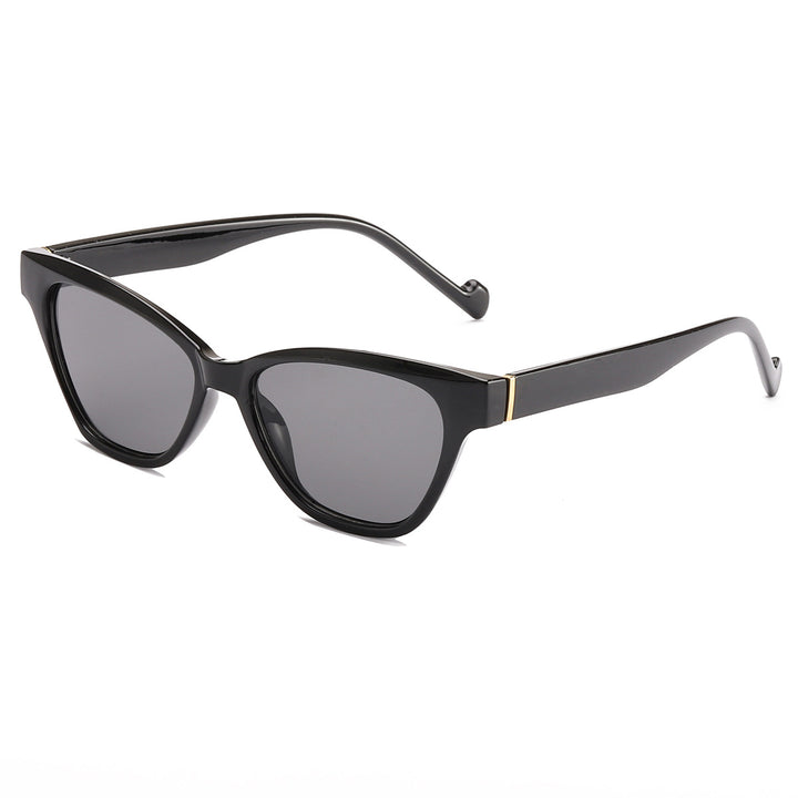 Women Cat-Eye Sunglasses with Modern Leopard Print Bowlift