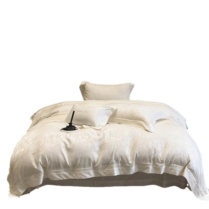 Satin-Jacquard bedding set with subtle texture and elegant trim