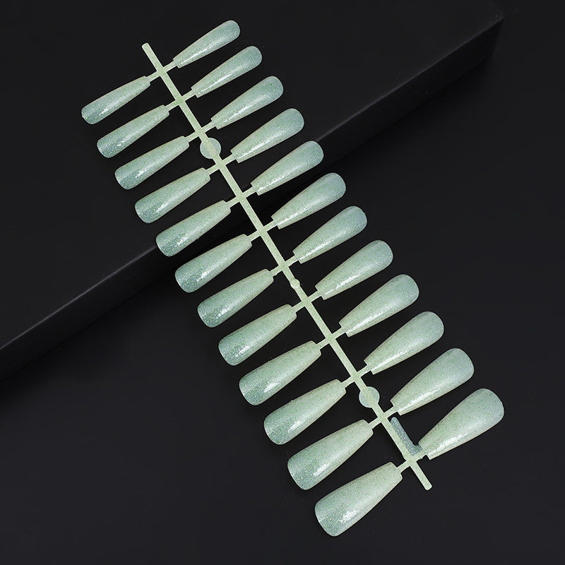 Artificial Nails Set with Elegant Design Bowlift