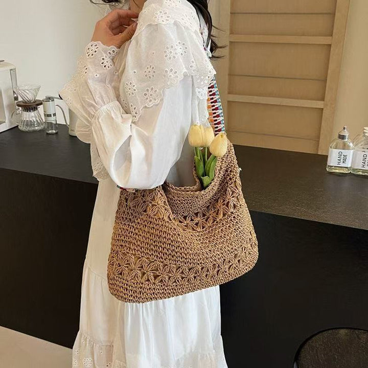 Handcrafted tote bag with colorful shoulder strap Bowlift
