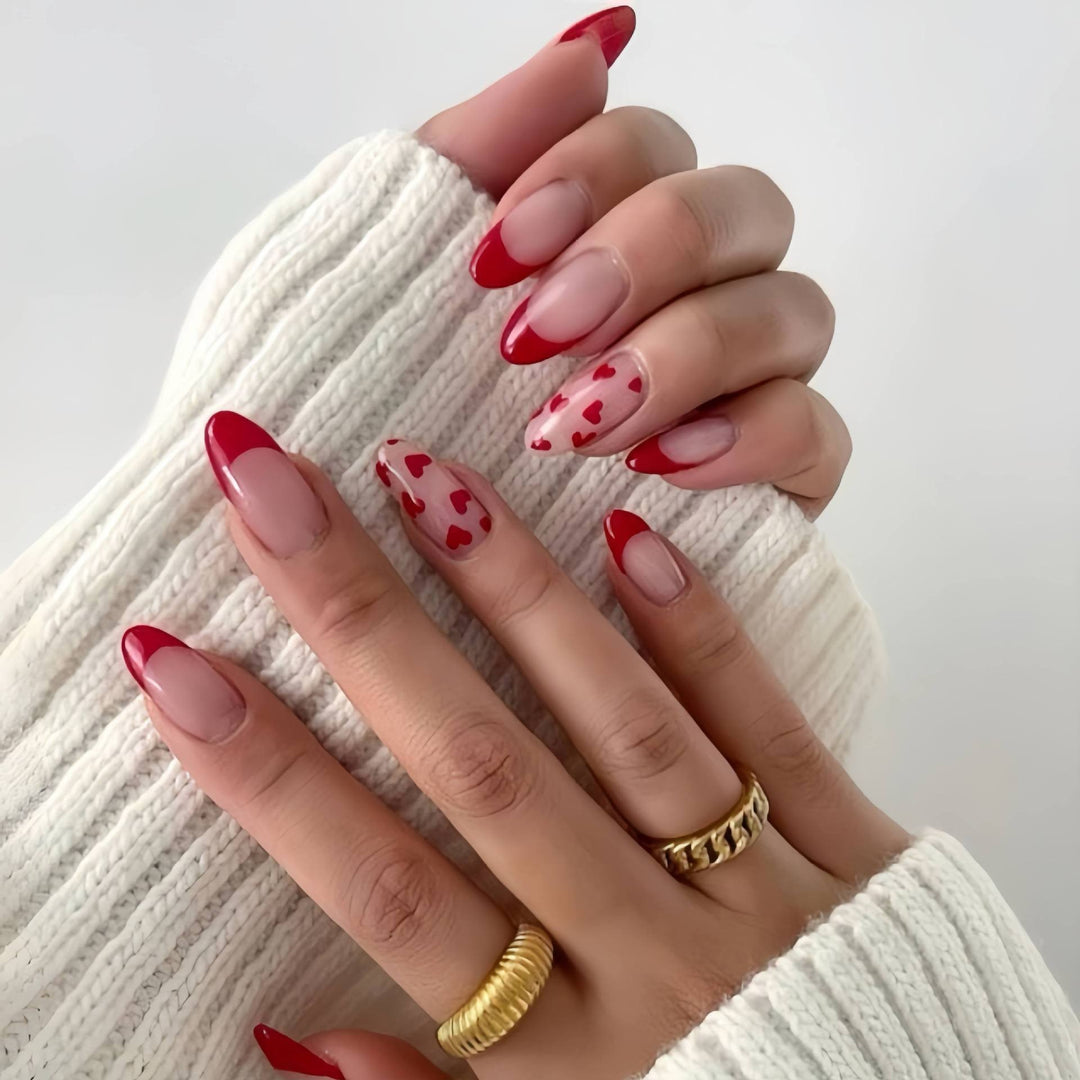Artistic Heart-Embellished Press-On Nail Art Bowlift