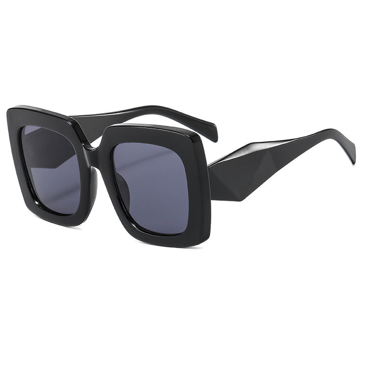 Ladies stylish sunglasses with distinctive frame Bowlift